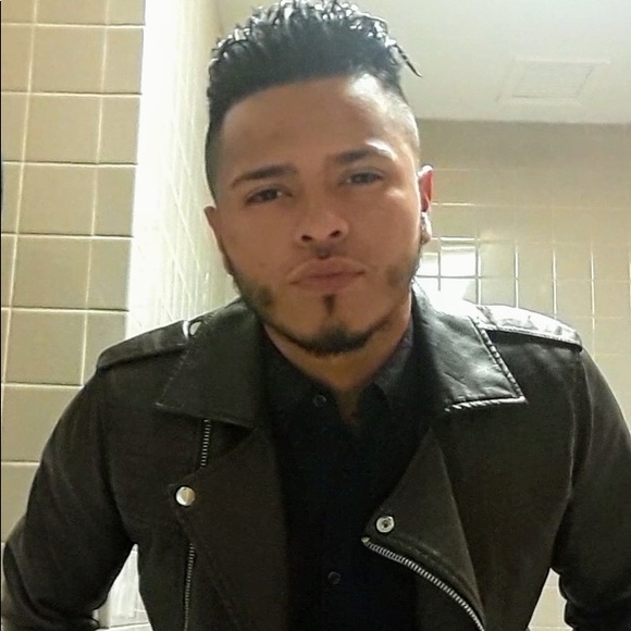 Meet your Posher, Kristian - Picture 1 of 1